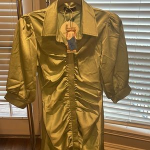 Seafoam adorable dress! Size 4 . It is from Boohoo and tags on it!